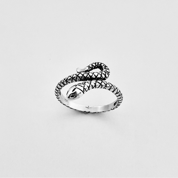 🐍 🐍TOP SELLER 🐍🐍 Sterling Silver Snake Ring, Silver Rings, Reptile Ring - Picture 2 of 12